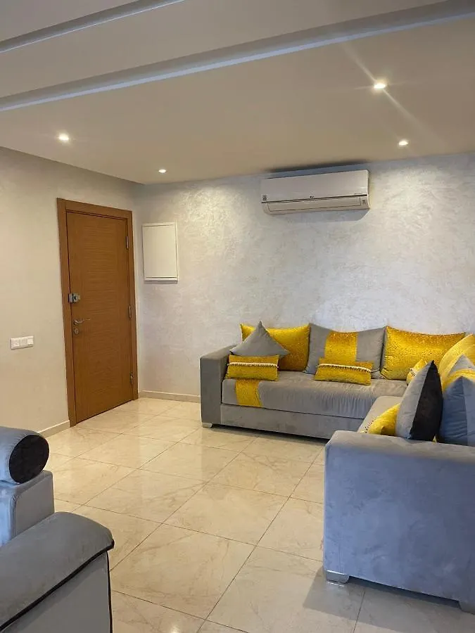 Un Appartement Avec Piscine A Marrakech Marrakesh Apartment